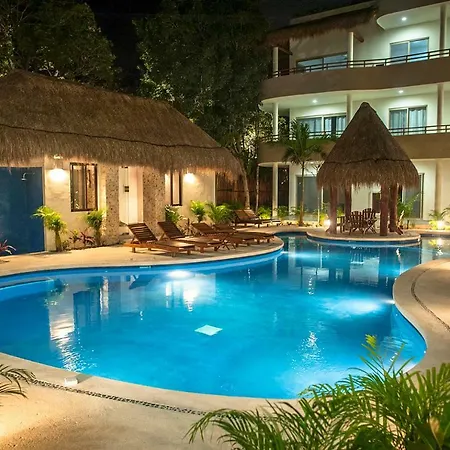 Gulliver Condo - Free Beach Club Access & Bikes